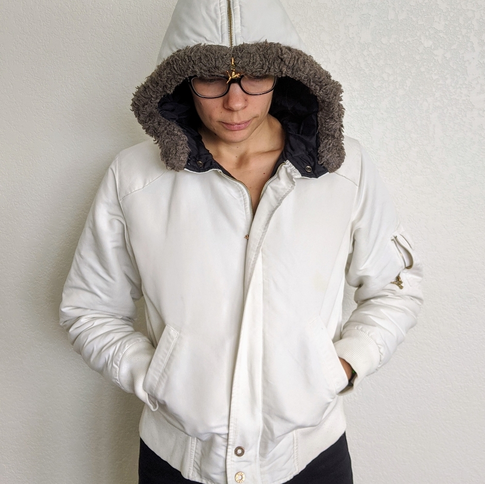 Puma Hooded Zip Up Winter Jacket (Large)